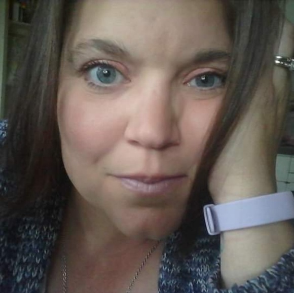 Meet your Posher, Angela - Picture 1 of 1